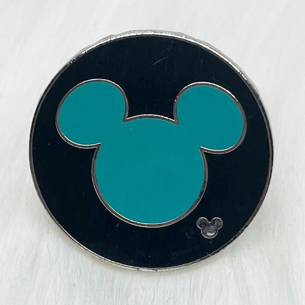 🔮 5/$25 Disney Cast Lanyard‎ Blue Mickey Mouse Icon Pin